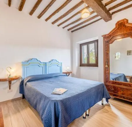 Maria Teresa Apartment